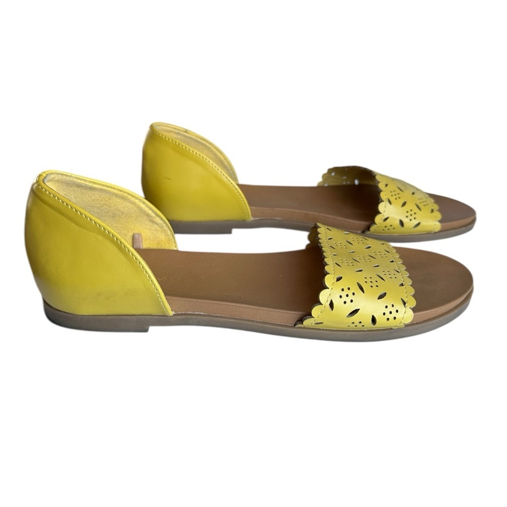 Andiamo Yellow Laser-Cut Sandal Woman’s Size 8 Slip On Wide Cross Strap - Picture 3 of 8